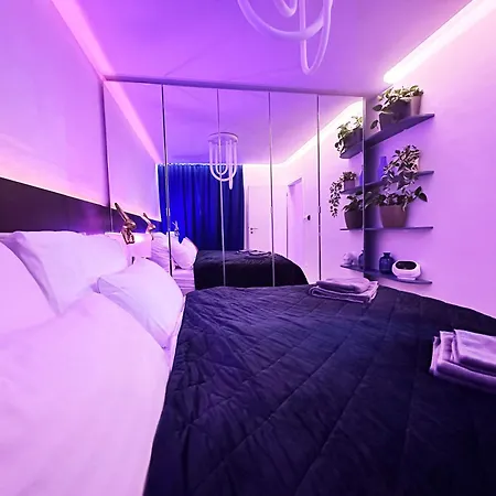 Ambient Lounge With Sundeck And Free Parking Apartament *