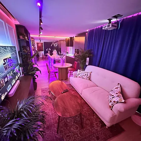 Apartment Ambient Lounge With Sundeck And Free Parking