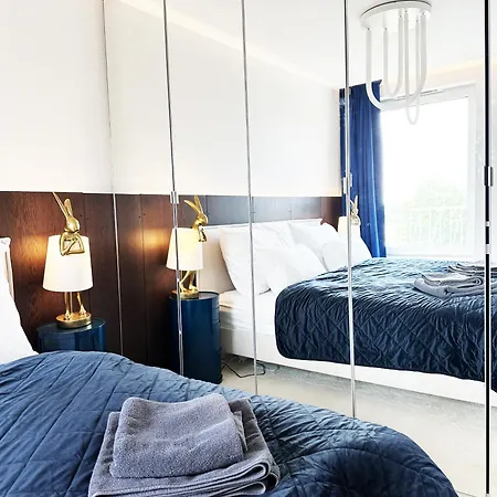 Ambient Lounge With Sundeck And Free Parking * Bratislava