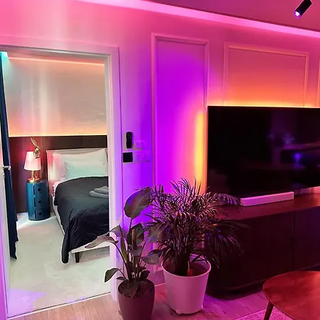 Apartament Ambient Lounge With Sundeck And Free Parking *