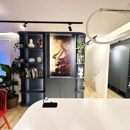 Ambient Lounge With Sundeck And Free Parking * Bratislava