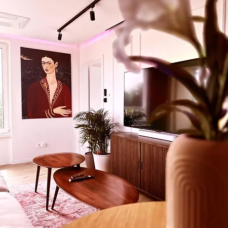 Ambient Lounge With Sundeck And Free Parking Apartment Bratislava