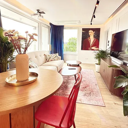 Ambient Lounge With Sundeck And Free Parking Apartment Bratislava
