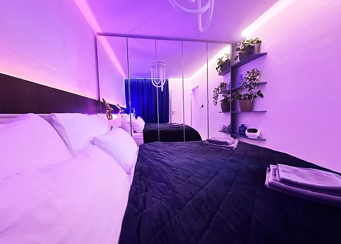 Ambient Lounge With Sundeck And Free Parking Apartment *