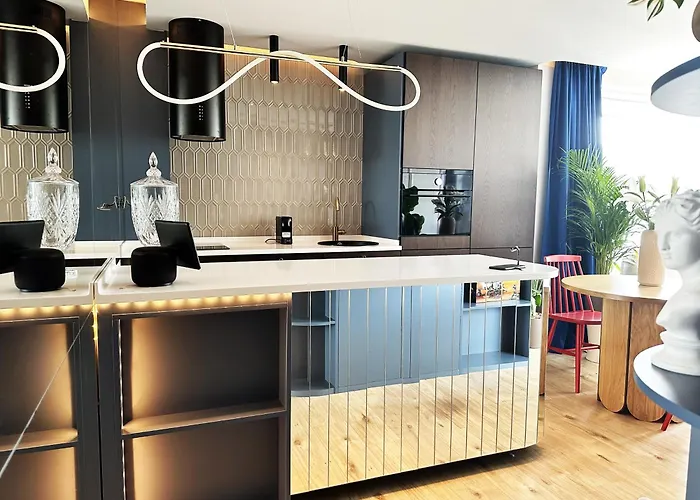Apartment Ambient Lounge With Sundeck And Free Parking Pressburg