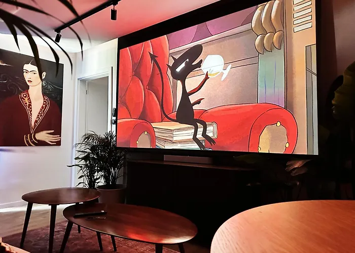 Ambient Lounge With Sundeck And Free Parking Apartment Pressburg
