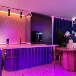 Ambient Lounge With Sundeck And Free Parking 아파트 *