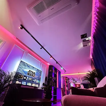 شقة Ambient Lounge With Sundeck And Free Parking *