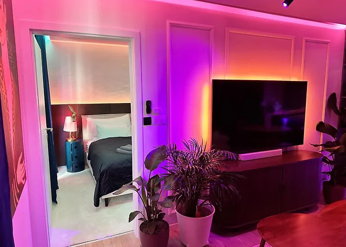 Apartamento Ambient Lounge With Sundeck And Free Parking *