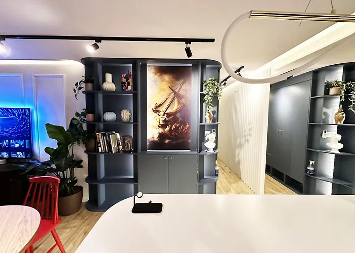 Ambient Lounge With Sundeck And Free Parking * Bratislava