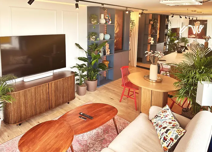 Ambient Lounge With Sundeck And Free Parking Apartamento *